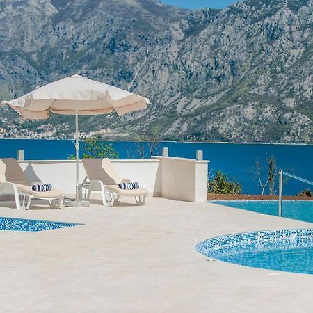 Lavender Bay Apartment C22 Kotor Exterior foto